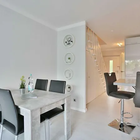 Apartment Haus Am Ahornweg 2 *